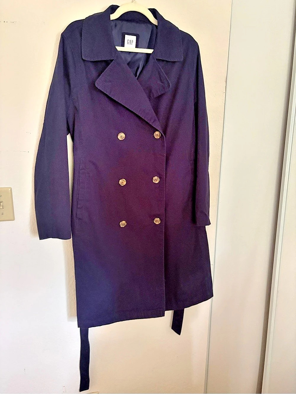 Gap Women's Belted Double-Breasted Trench Coat in Navy Size XL